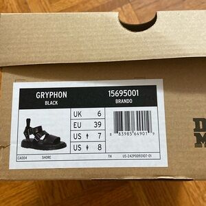New in box size 8 Dr martens gryphon quad sandals black